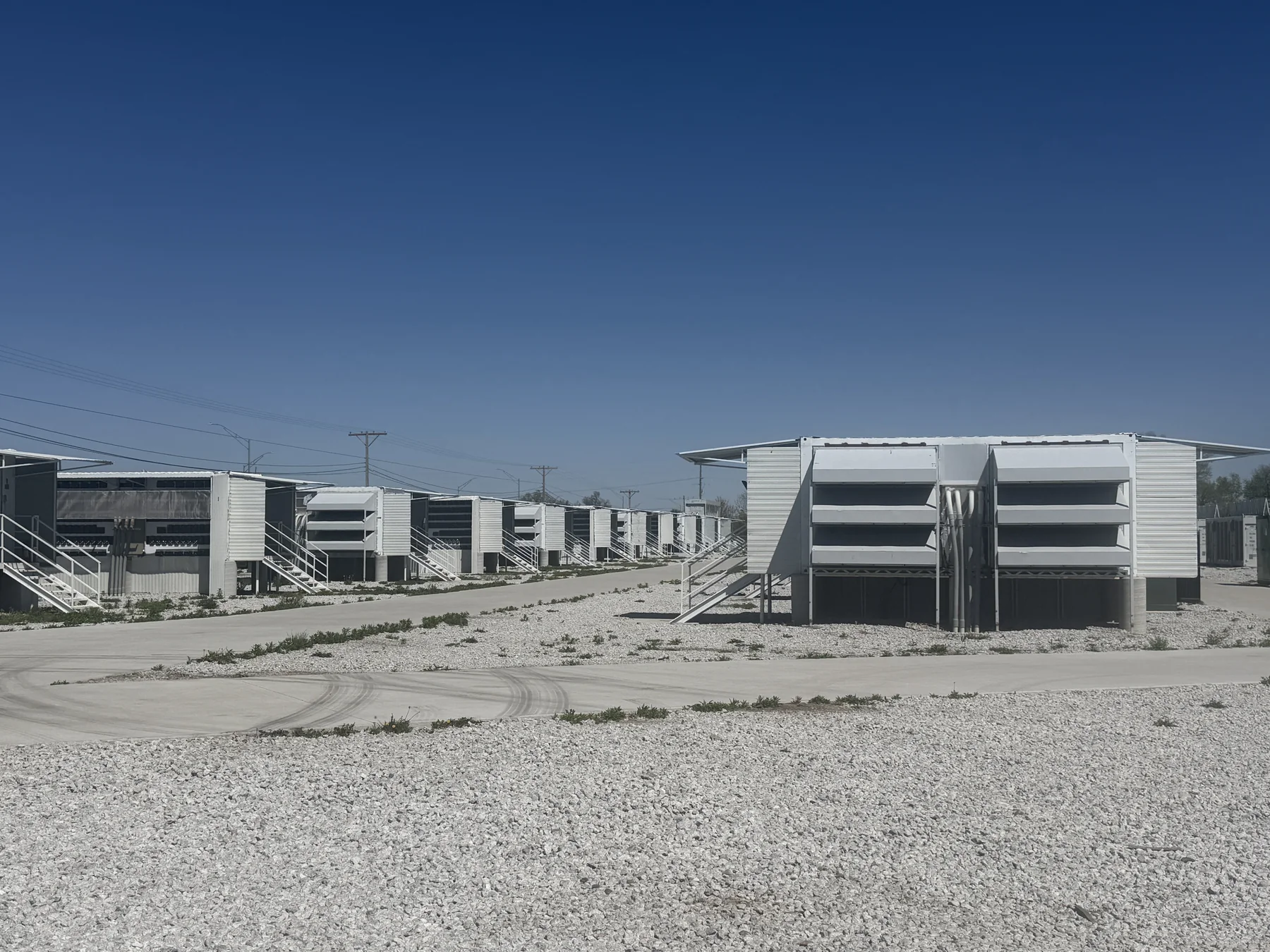 Air-cooled cryptocurrency mining facility in Nebraska, USA
